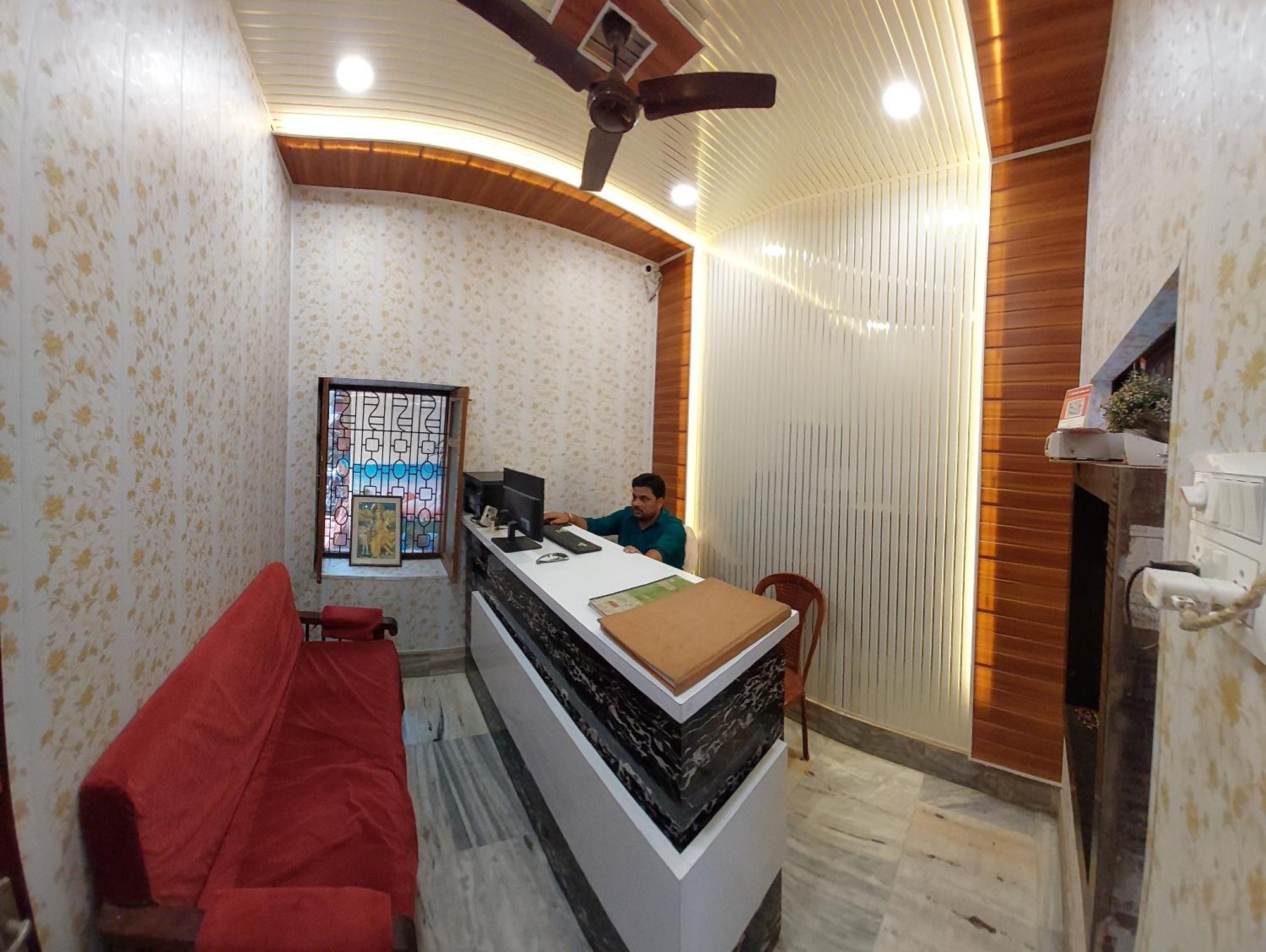 Teerth Pensión Varanasi Exterior foto
